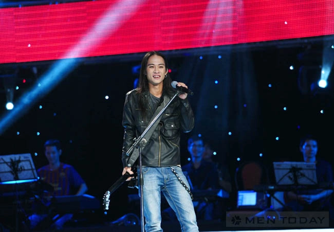Style tóc đậm chất rock của thân trọng nghĩa