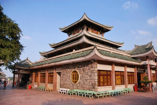 Hướng dẫn cách phân biệt các điểm du lịch tâm linh