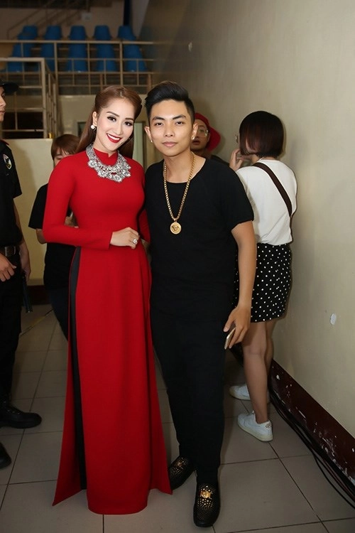 Những bộ cánh lộng lẫy nhất ở vip dance 2016