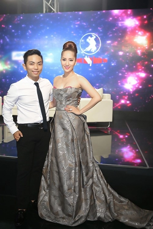 Những bộ cánh lộng lẫy nhất ở vip dance 2016