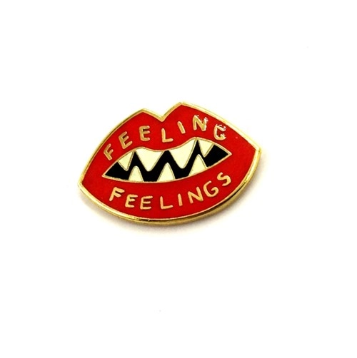 Những stickers đáng yêu nên có ngay trong tủ đồ của nàng