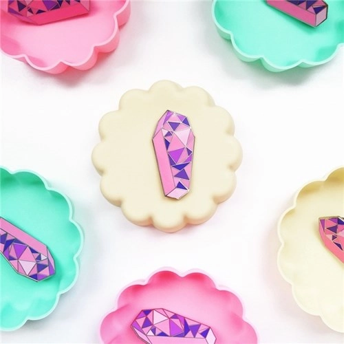 Những stickers đáng yêu nên có ngay trong tủ đồ của nàng