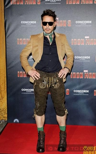 robert downey jr iron man quý ông lịch lãm mê giày sneaker