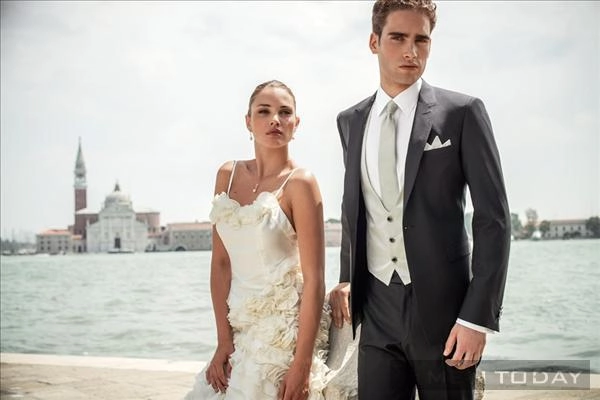 Sang trọng ngày cưới với suit tuxedo và pal zileri cho chú rể