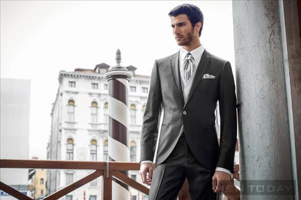 Sang trọng ngày cưới với suit tuxedo và pal zileri cho chú rể