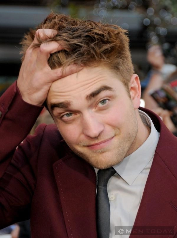Tạo dáng cộp mác ma cà rồng robert pattison