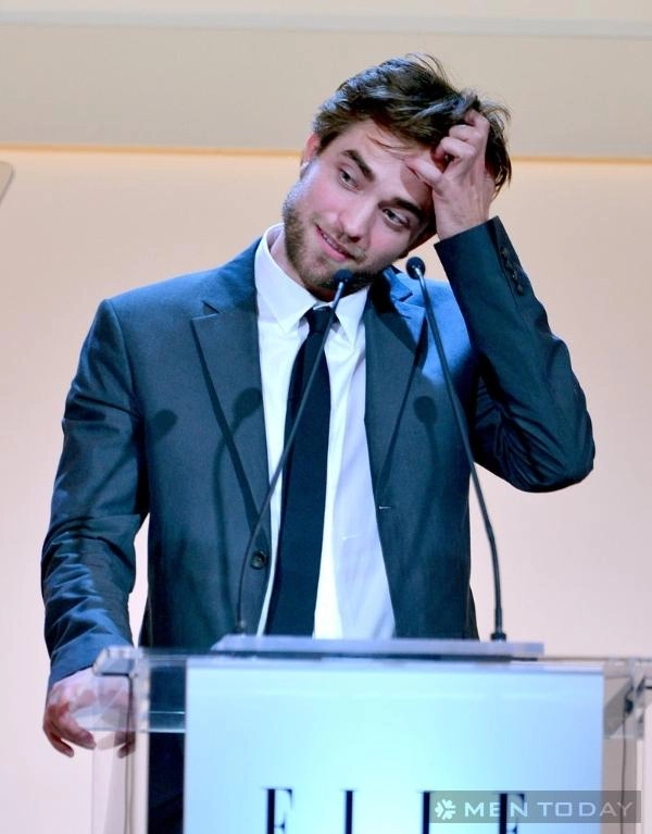 Tạo dáng cộp mác ma cà rồng robert pattison