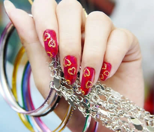 10 mẫu nail họa tiết hình trái tim đỏ đẹp độc đáo