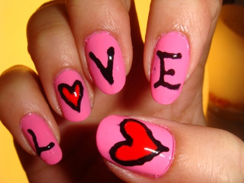 10 mẫu nail họa tiết hình trái tim đỏ đẹp độc đáo