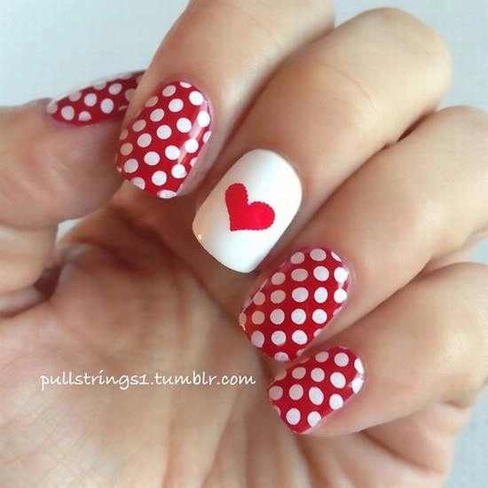 10 mẫu nail họa tiết hình trái tim đỏ đẹp độc đáo