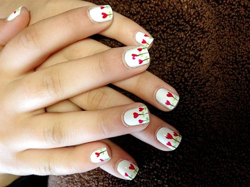 10 mẫu nail họa tiết hình trái tim đỏ đẹp độc đáo