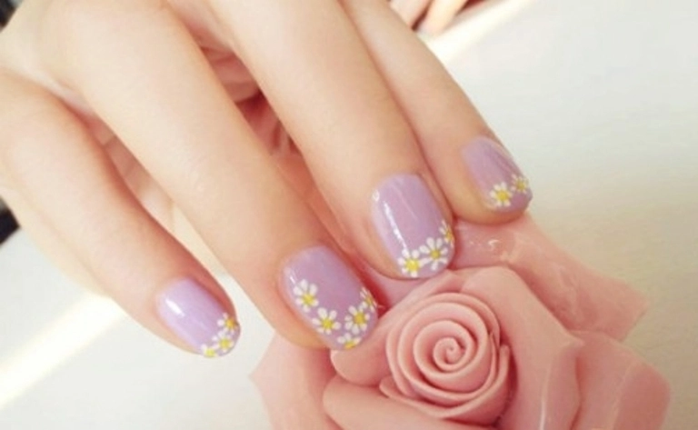 12 mẫu nail màu tím cho cô dâu lãng mạn quyến rũ