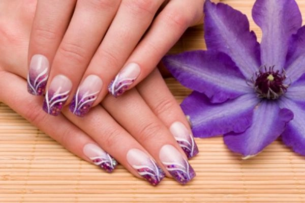 12 mẫu nail màu tím cho cô dâu lãng mạn quyến rũ