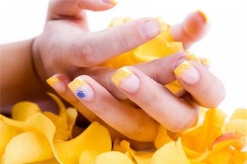 9 gam màu nail hot nhất mọi thời đại