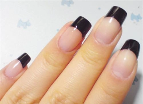 9 gam màu nail hot nhất mọi thời đại