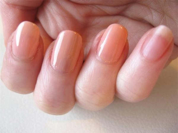 9 gam màu nail hot nhất mọi thời đại