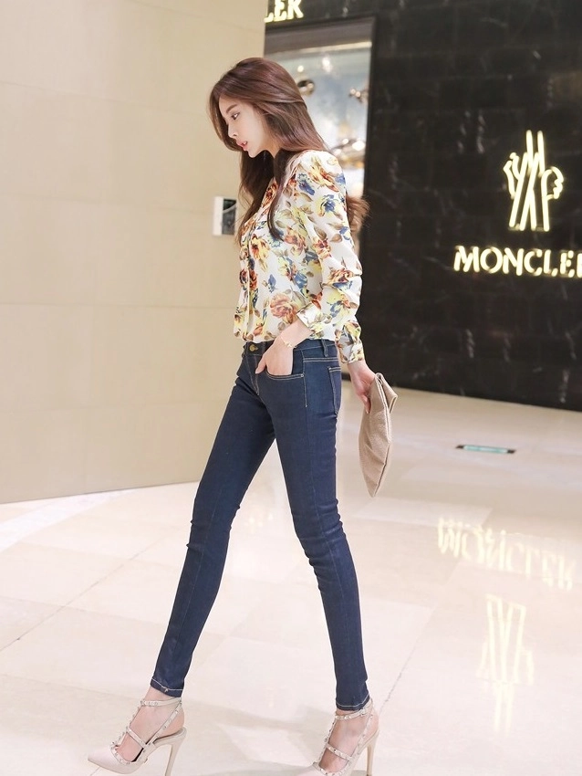 Áo sơ mi nữ họa tiết hoa sành điệu cho nàng tỏa sáng