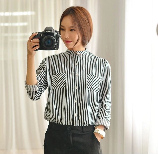Áo sơ mi nữ kẻ sọc item đang làm mưa làm gió sàn diễn