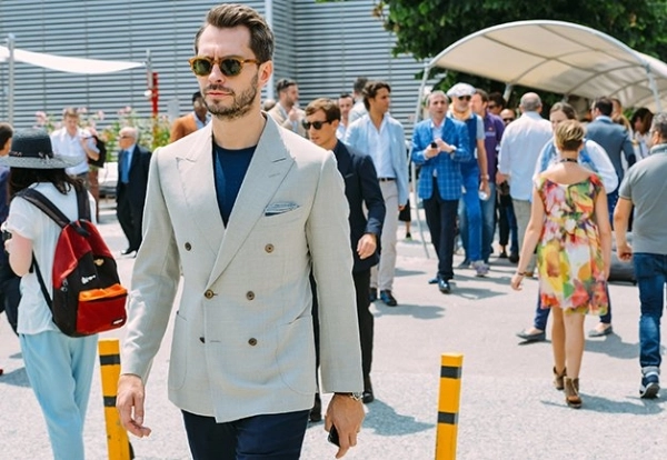 Áo vest nam sành điệu cho các quý ông xuống phố hè 2016