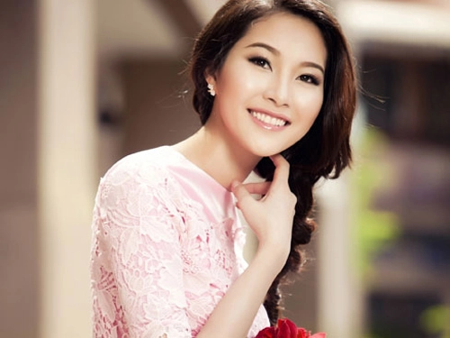 Cách trang điểm đẹp rạng ngời như hoa hậu đặng thu thảo