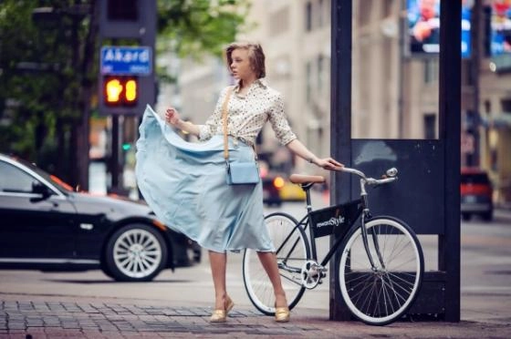 Chân váy midi nhẹ nhàng mà tinh tế giành cho phái đẹp