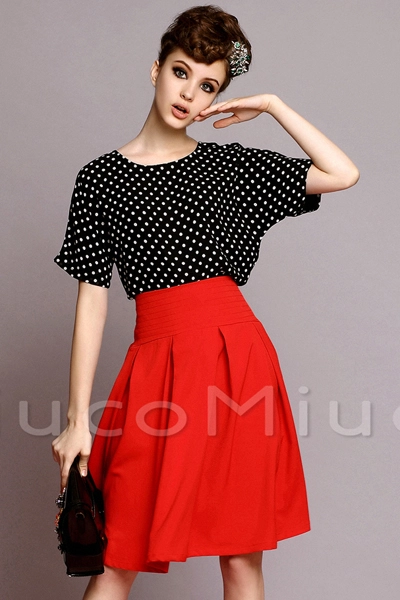 Mix váy với áo sơ mi thanh lịch cuốn hút ngày hè