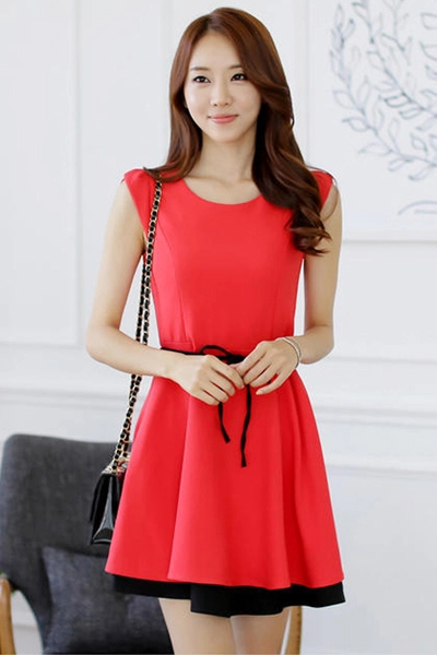 Mix váy với áo sơ mi thanh lịch cuốn hút ngày hè