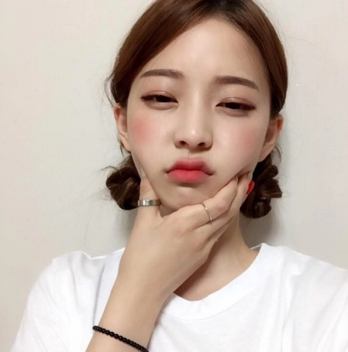Những kiểu tóc mát mẻ hợp với mọi khuôn mặt hè này
