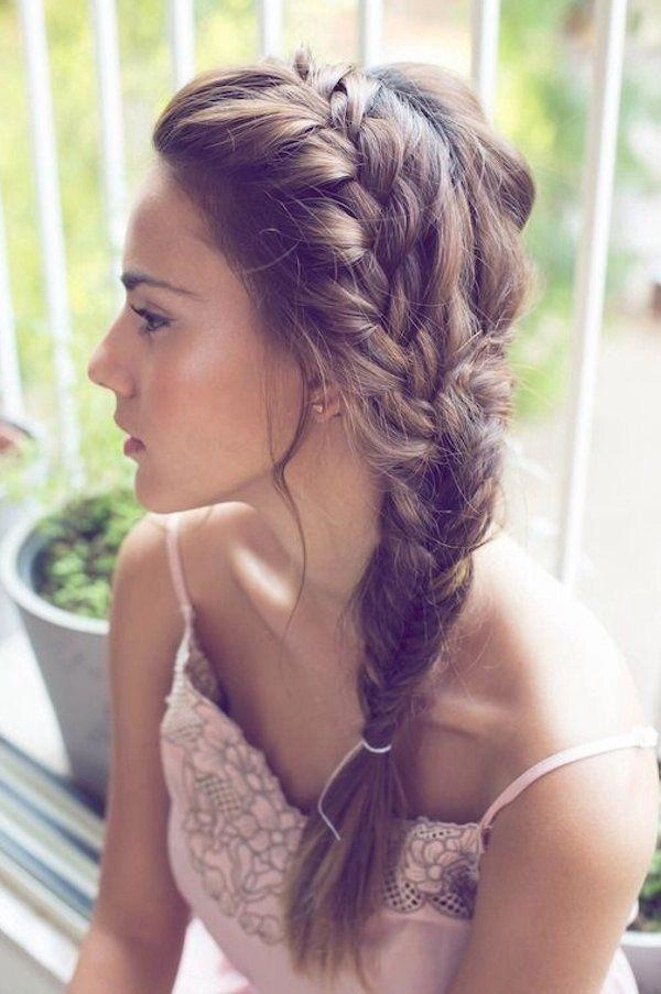 Những kiểu tóc mát mẻ hợp với mọi khuôn mặt hè này