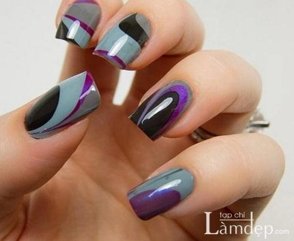 Những mẫu nail màu metallic đẹp độc đáo