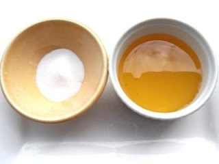 Tẩy da chết toàn thân hiệu quả bằng mật ông