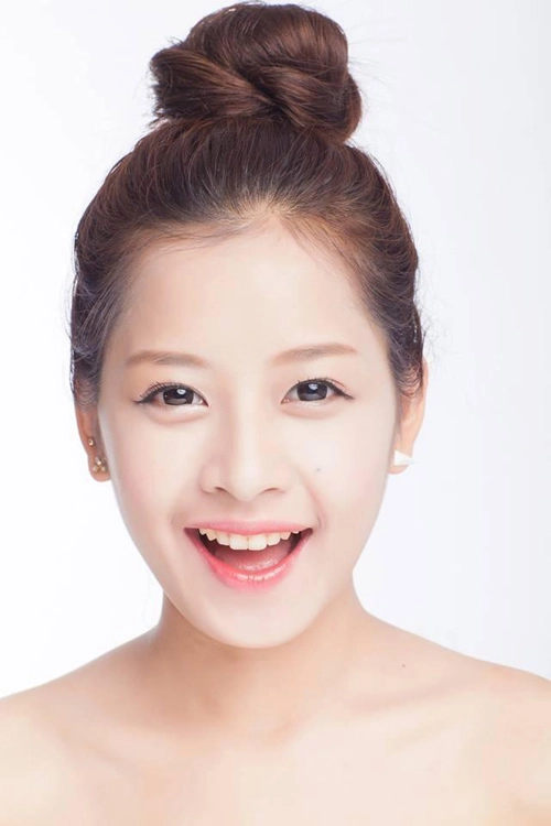 Tóc búi cao đẹp sang trọng của chi pu