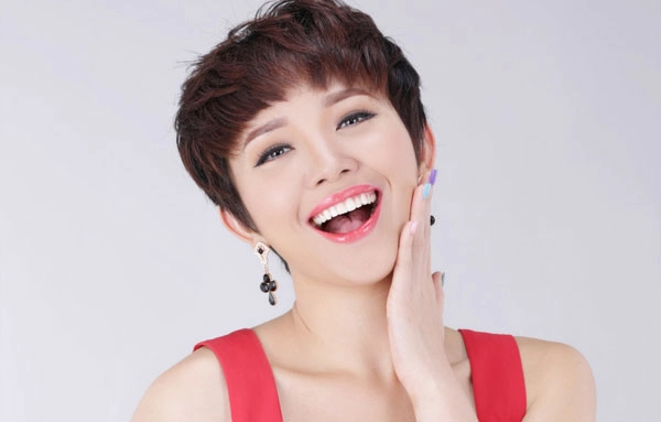 Trang điểm xinh đẹp như tóc tiên