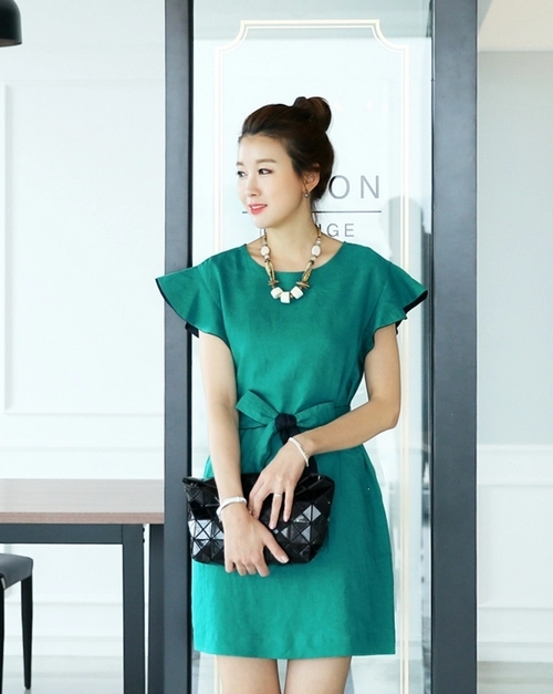 Váy đầm liền thân đẹp duyên dáng cho nàng công sở