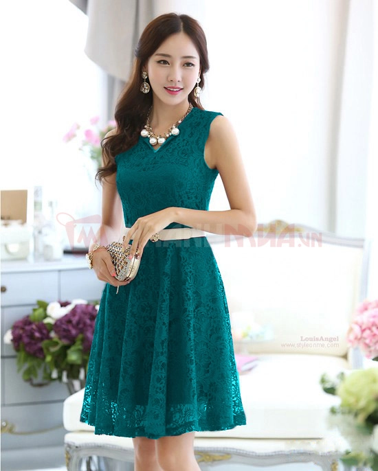 Váy đầm xòe quý cô thêm sức hút tại buổi tiệc