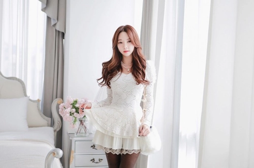 Váy đầm xòe quý cô thêm sức hút tại buổi tiệc