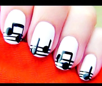 15 mẫu nail đen trắng giành cho bạn nữ trẻ trung