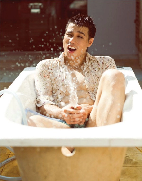 Áo sơ mi nam ôm body cho chàng gợi cảm
