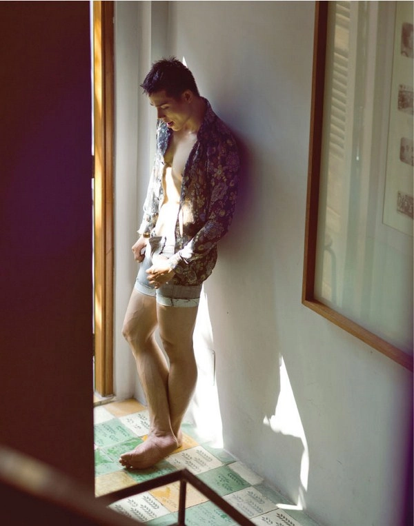 Áo sơ mi nam ôm body cho chàng gợi cảm