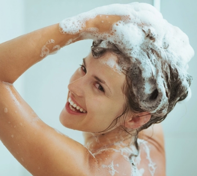 Những cách làm giảm màu tóc nhuộm đơn giản hiệu quả