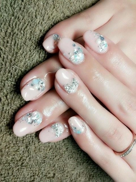 18 mẫu nail sang trọng quý phái cho cô dâu