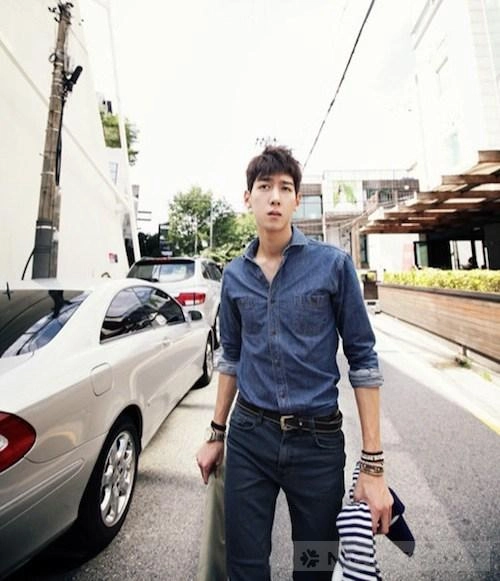 Sơ mi denim lịch lãm phong cách cho quý ông