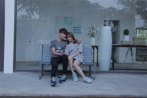 5 món đồ đôi đang hót hòn họt trong giới trẻ