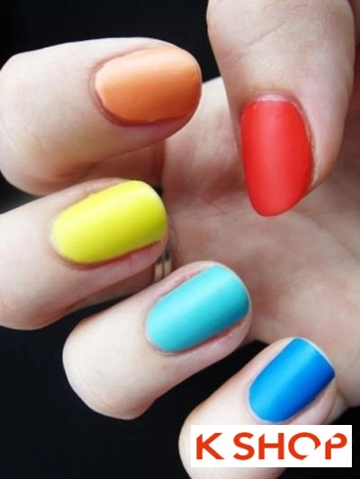 Cách sơn móng tay màu neon đơn giản mà đẹp