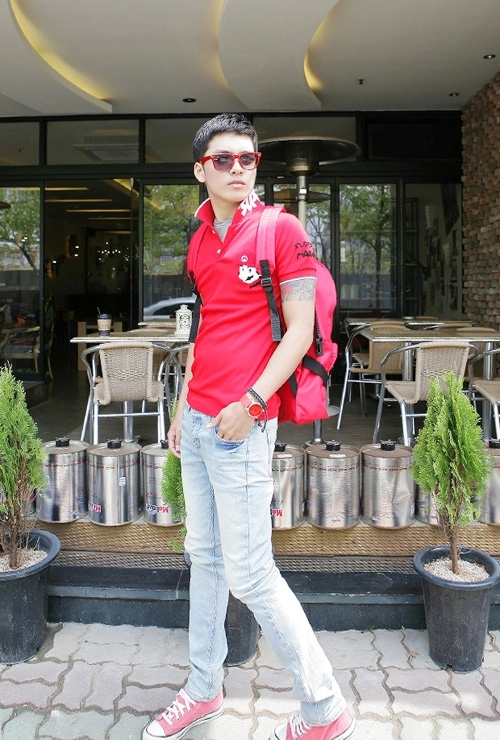 Hướng dẫn phối áo thun pull nam với quần short sành điệu