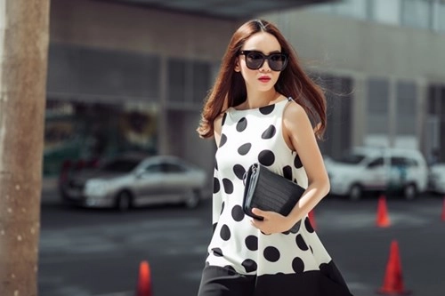 Xuống phố cá tính đa phong cách cùng yến trang