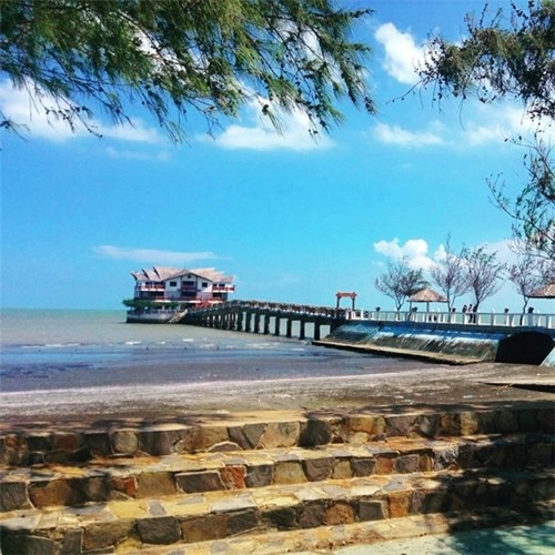 Tuyệt đỉnh sống ảo với những lối đi giữa biển đẹp ngất ngây