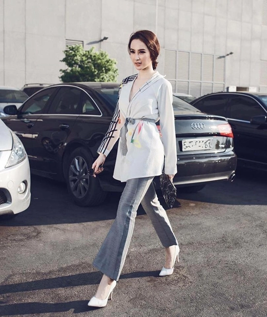 Phối màu trầm cá tính như phương trinh phạm hương