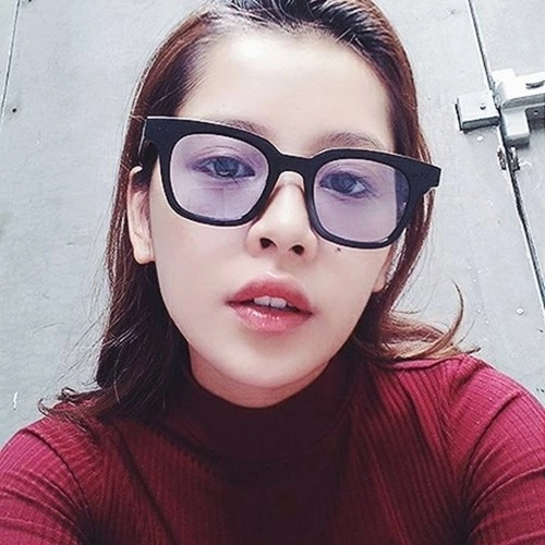 Những món đồ bất li thân của phái đẹp cho những chuyến đi biển ngày hè