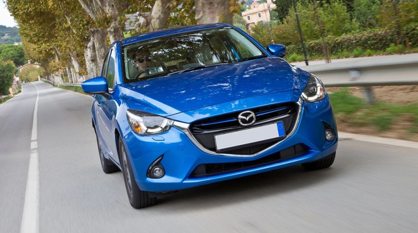 Mazda2 vs ford fiesta xe cỡ nhỏ so tài